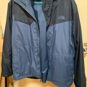 Blue Preowned Men North face jacket size xl..